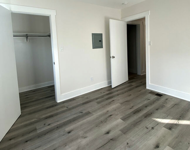 5528 Franklin Avenue - Photo Thumbnail 8