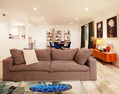 6708 Hillpark Drive - Photo Thumbnail 13