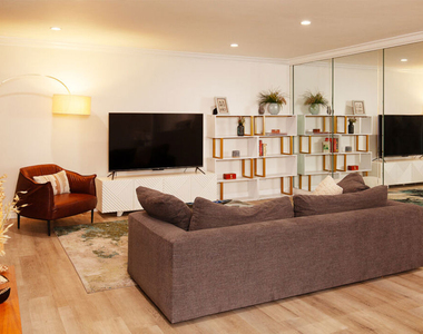 6708 Hillpark Drive - Photo Thumbnail 14