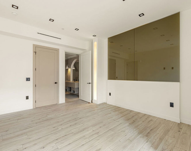 1021 N Ogden Drive - Photo Thumbnail 9