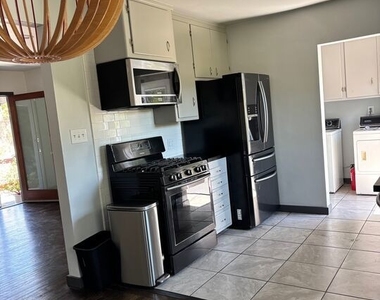 688 Mildred Avenue - Photo Thumbnail 2
