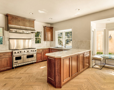 353 N Gunston Drive - Photo Thumbnail 9