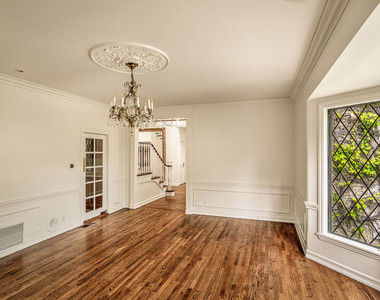 353 N Gunston Drive - Photo Thumbnail 11