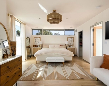844 California Avenue - Photo Thumbnail 12