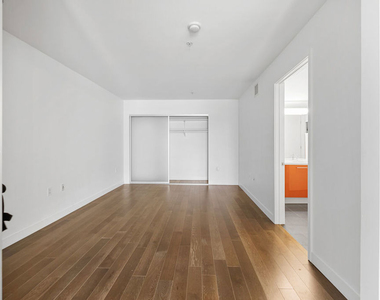 901 S Flower Street - Photo Thumbnail 7