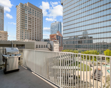 901 S Flower Street - Photo Thumbnail 17