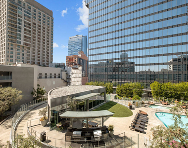901 S Flower Street - Photo Thumbnail 14