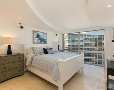1760 Avenida Del Mundo - Photo Thumbnail 10