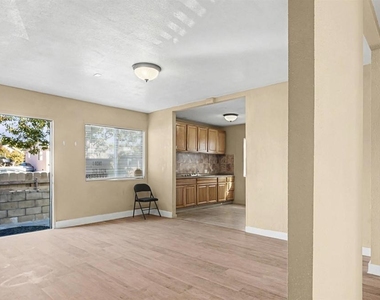 4397 Swift Ave - Photo Thumbnail 23