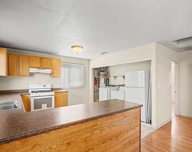 4397 Swift Ave - Photo Thumbnail 4