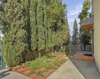 4397 Swift Ave - Photo Thumbnail 14