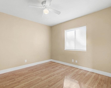 4397 Swift Ave - Photo Thumbnail 27