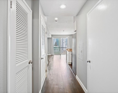 445 Island Ave - Photo Thumbnail 18