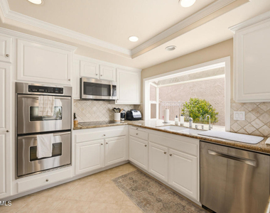 2379 Leeward Circle - Photo Thumbnail 18