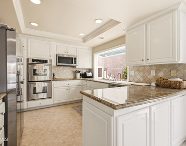 2379 Leeward Circle - Photo Thumbnail 17