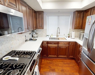 5123 Longfellow Way - Photo Thumbnail 13