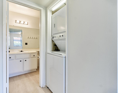 2420 Los Coyotes Drive - Photo Thumbnail 25