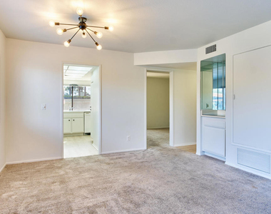 2420 Los Coyotes Drive - Photo Thumbnail 21