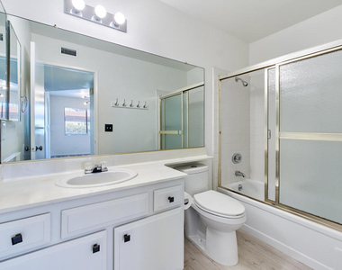 2420 Los Coyotes Drive - Photo Thumbnail 27