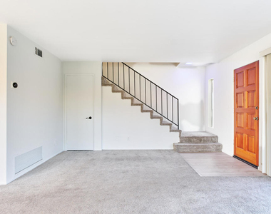 2420 Los Coyotes Drive - Photo Thumbnail 20