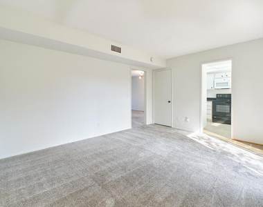 2420 Los Coyotes Drive - Photo Thumbnail 34