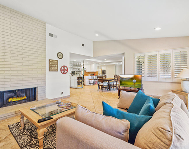181 Camino Arroyo S - Photo Thumbnail 13