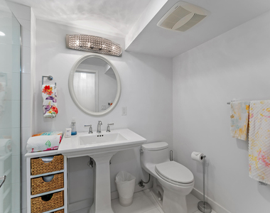 235 Sunrise Avenue - Photo Thumbnail 11