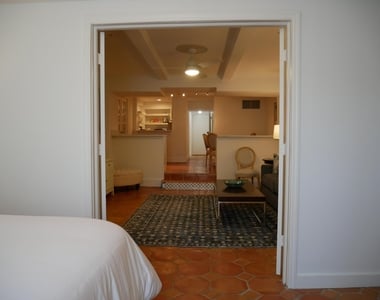 235 Sunrise Avenue - Photo Thumbnail 14