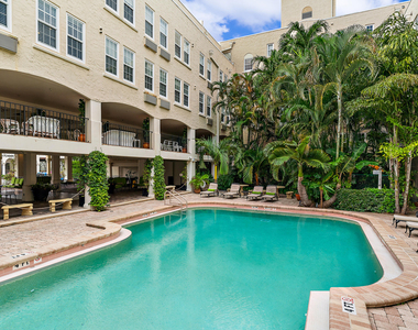 235 Sunrise Avenue - Photo Thumbnail 24
