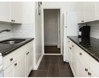 3840 Greystone Ave - Photo Thumbnail 1