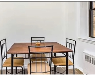 3840 Greystone Ave - Photo Thumbnail 2