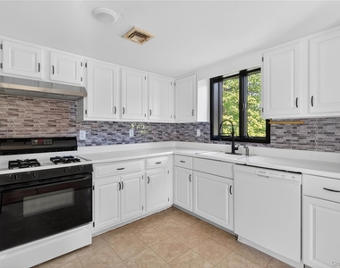 40 Felter Hill Road - Photo Thumbnail 11