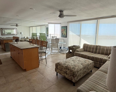 261 Dune Road - Photo Thumbnail 6