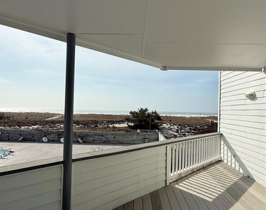 261 Dune Road - Photo Thumbnail 5