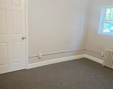 85 Front Street - Photo Thumbnail 12
