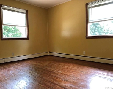 52 Horton Avenue - Photo Thumbnail 3