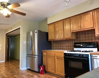 52 Horton Avenue - Photo Thumbnail 2