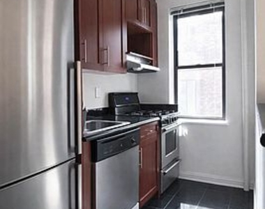 1680 York Avenue - Photo Thumbnail 3