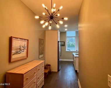 77 Van Dam Street - Photo Thumbnail 6