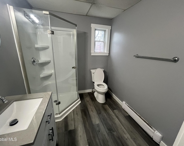 1643 1st Street - Photo Thumbnail 7