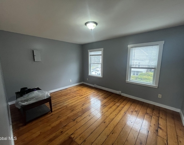 1643 1st Street - Photo Thumbnail 8