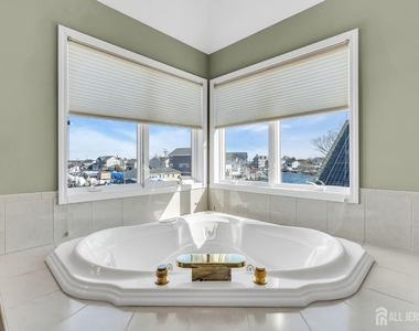 3110 Windsor Avenue - Photo Thumbnail 34