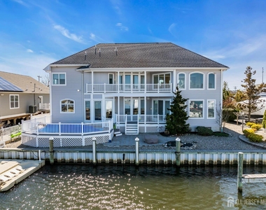 3110 Windsor Avenue - Photo Thumbnail 3