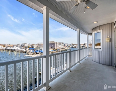 3110 Windsor Avenue - Photo Thumbnail 41
