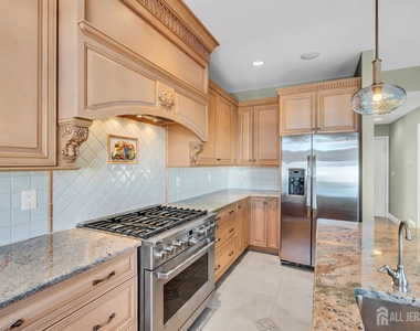 3110 Windsor Avenue - Photo Thumbnail 20