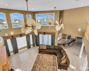 3110 Windsor Avenue - Photo Thumbnail 23