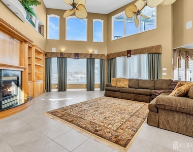 3110 Windsor Avenue - Photo Thumbnail 10