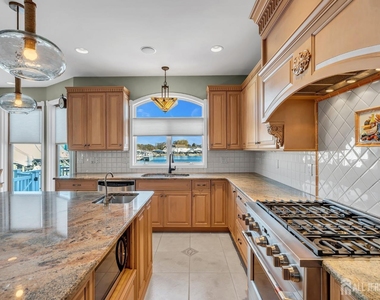 3110 Windsor Avenue - Photo Thumbnail 18