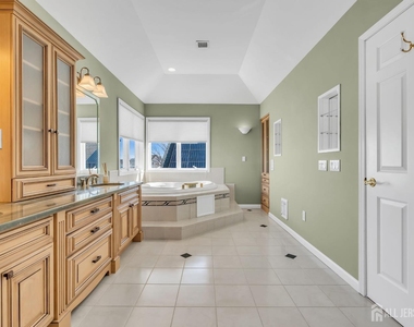 3110 Windsor Avenue - Photo Thumbnail 32