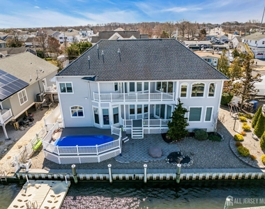 3110 Windsor Avenue - Photo Thumbnail 45